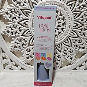 NEW Paris Hilton Vitapod Blue Glittery 22oz Bottle W/ 6 Pods